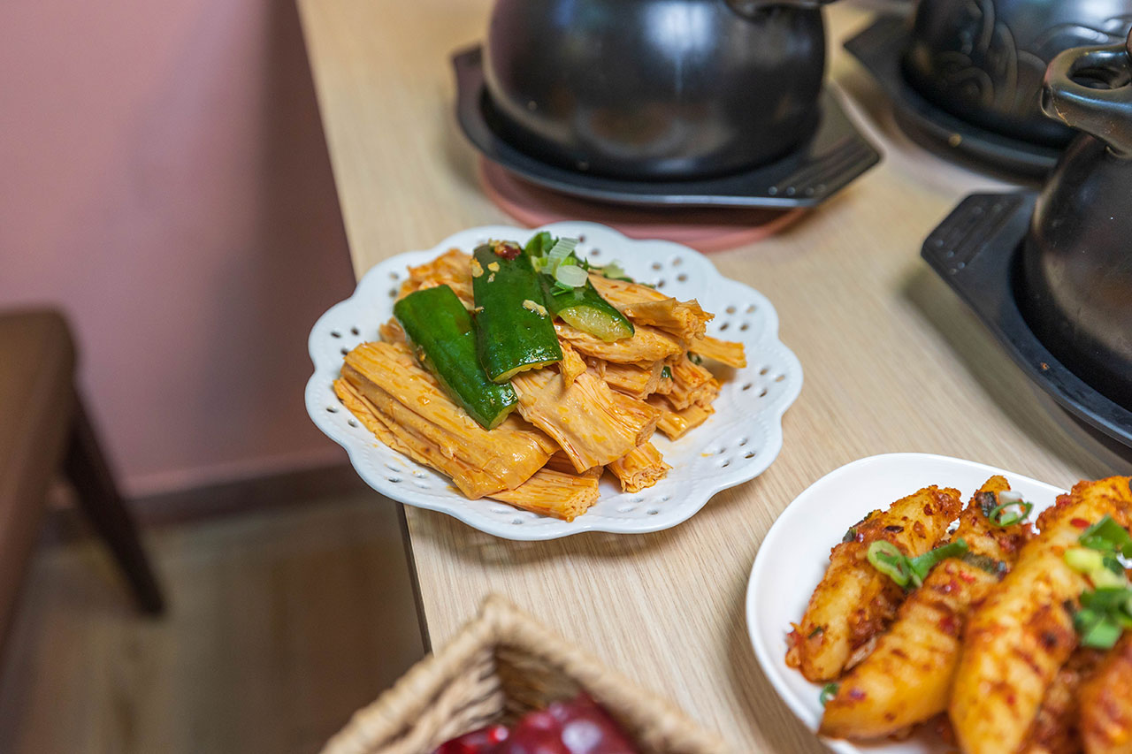 川麵道北平店｜台中正宗四川味罐罐米線，7種特調湯頭獨特泡椒辛香料陶罐燉煮砂鍋，一吃上癮的台中北屯美食推薦 93