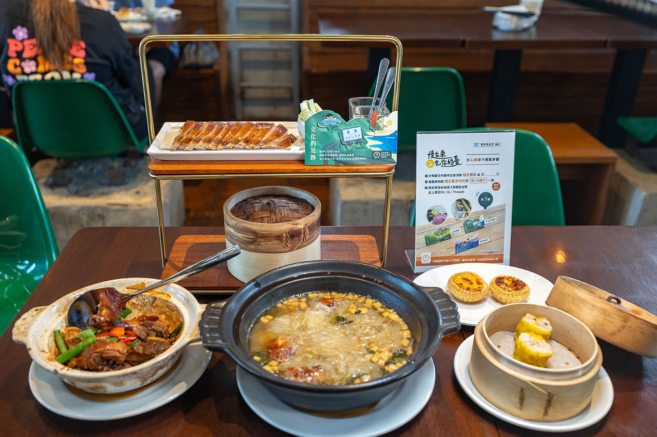 【2025台東景點推薦】台東美食景點懶人包|太麻里平交道、天空之鏡、海濱公園、北町丼飯屋,一篇玩遍10個台東秘境!邊吃邊玩還能收集慢台東旅人小卡 192 【2025台東景點推薦】台東美食景點懶人包|太麻里平交道、天空之鏡、海濱公園、北町丼飯屋,一篇玩遍10個台東秘境!邊吃邊玩還能收集慢台東旅人小卡 191