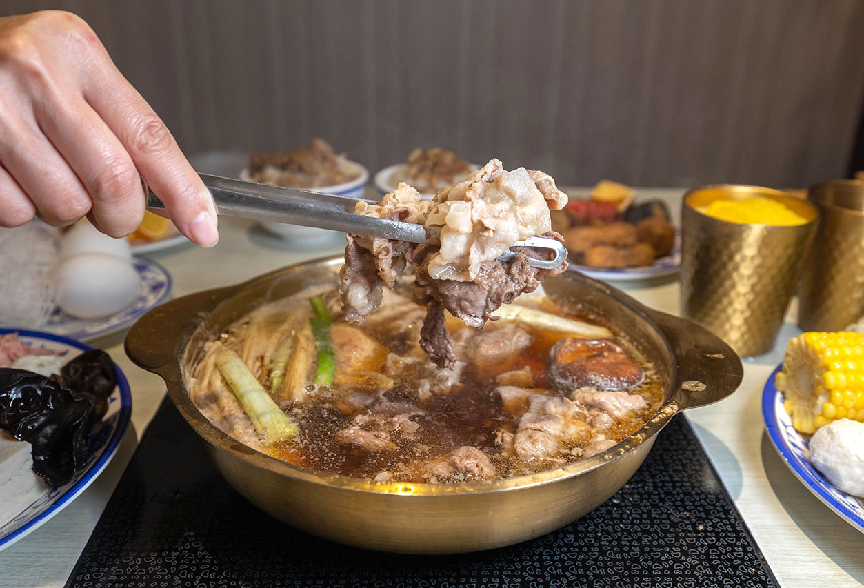 真涮吃到飽火鍋 北大店，新竹肉控必訪399起牛豬雞羊多種肉品無限吃！蔬食炸物飲料冰品自助吧隨你拿，最新2026新竹美食推薦 49