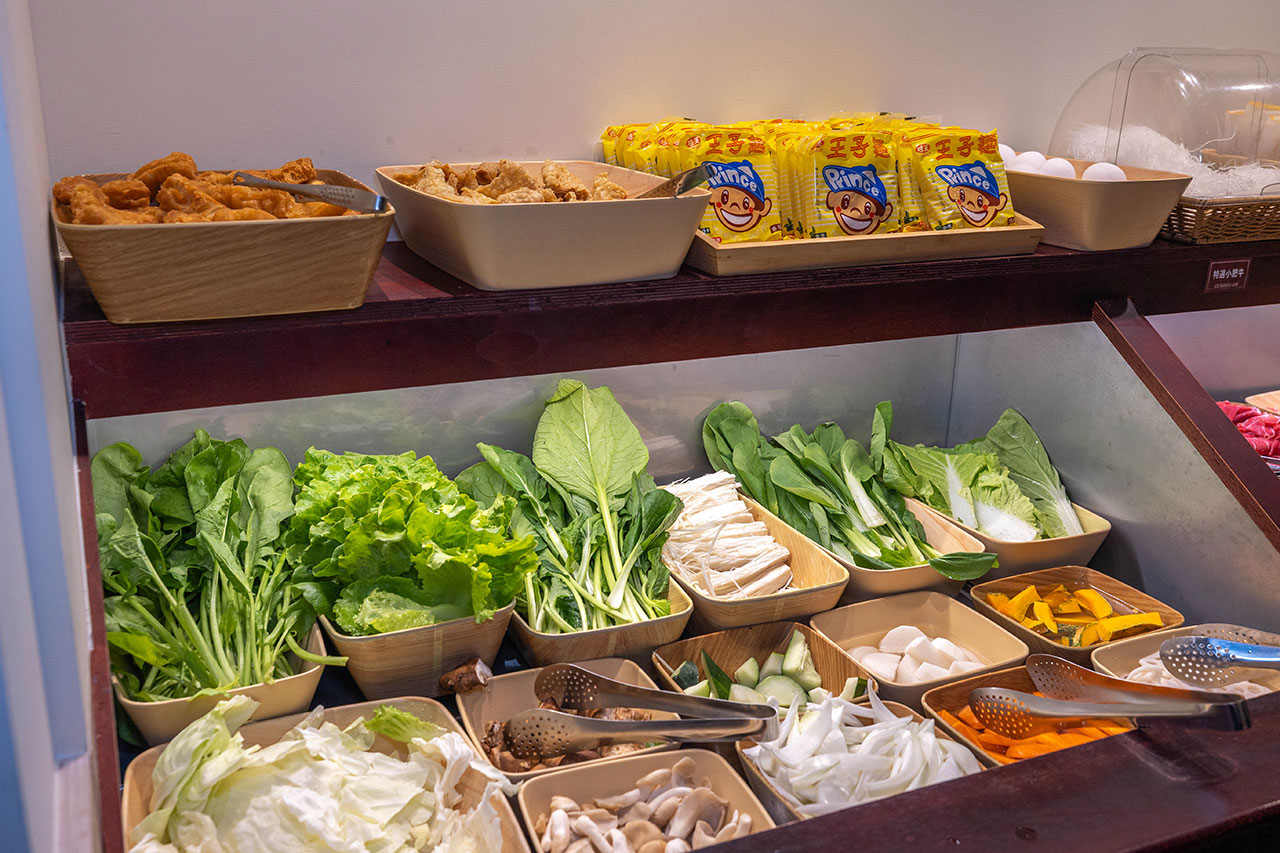 真涮吃到飽火鍋 北大店，新竹肉控必訪399起牛豬雞羊多種肉品無限吃！蔬食炸物飲料冰品自助吧隨你拿，最新2026新竹美食推薦 23