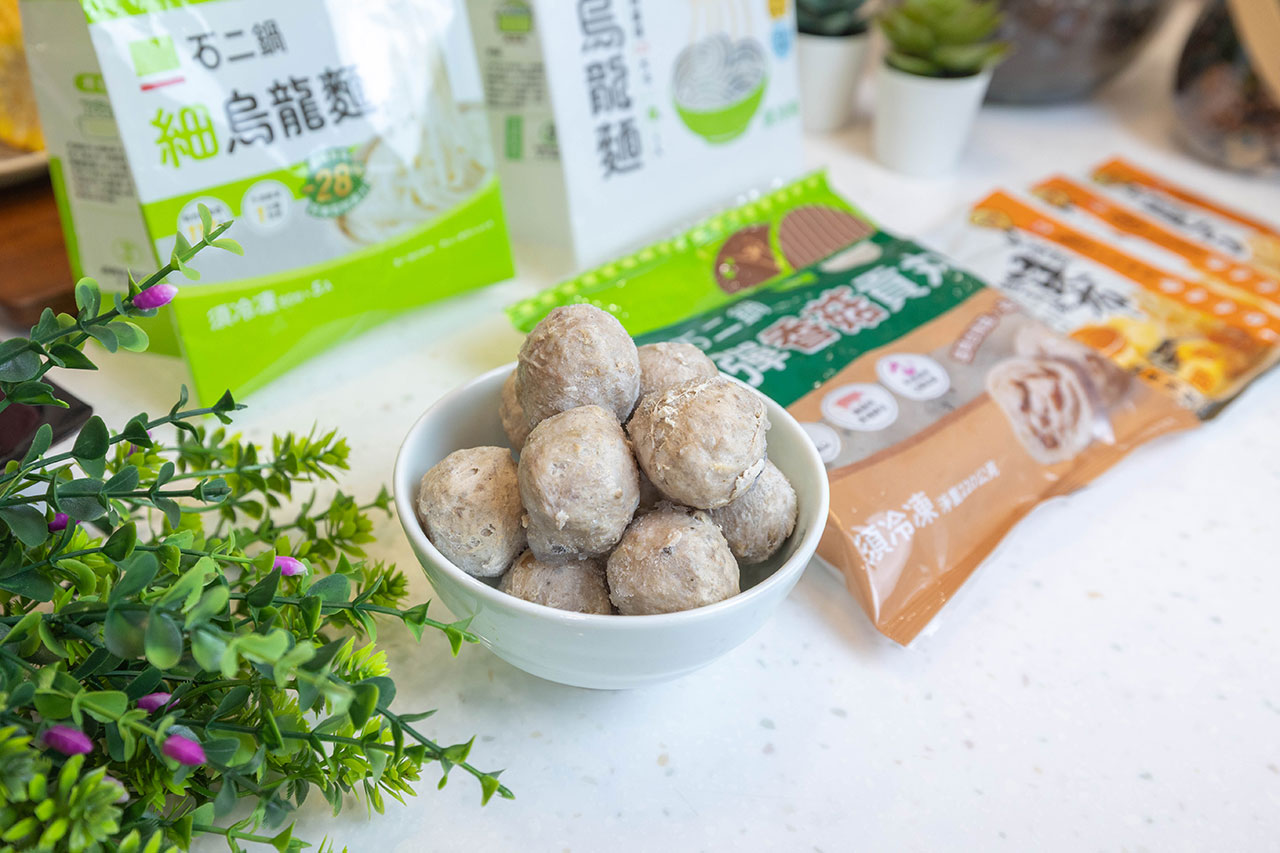 【全聯必買】母親節全家在家吃餐廳級美味！「聚+石二鍋」石二鍋烏龍麵、香菇貢丸，聚北海道昆布熬高湯神級必囤美味單品，5分鐘在家變出五星級溫馨大餐！ 490