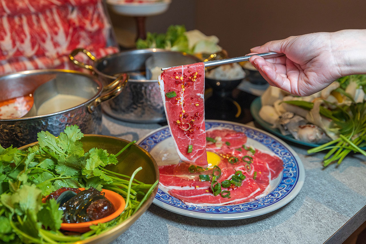 月團圓雞湯鍋 美術園道店|最新台中吃到飽火鍋40樣以上自助吧,超香皮蛋香菜火鍋一人就能獨享吃到飽,2026台中西區美食推薦 679 月團圓雞湯鍋 美術園道店|最新台中吃到飽火鍋40樣以上自助吧,超香皮蛋香菜火鍋一人就能獨享吃到飽,2026台中西區美食推薦 678