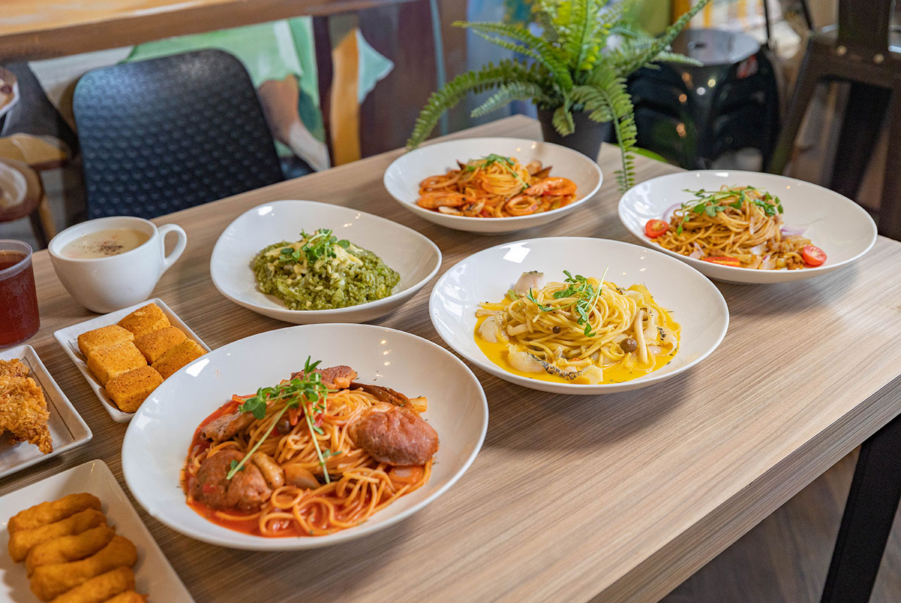 台北火車站美食推薦！Best義pasta食堂｜學生必訪超平價台北南陽街美食推薦，140元起就能吃到美味義大利麵、飲品免費喝，2025台北中正區美食推薦