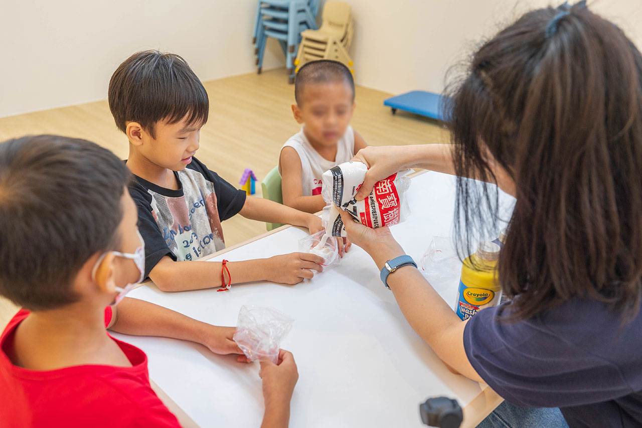 kidpro親子課程|專業職能治療師設計課程,讓孩子在遊戲中學習課程0-12歲兒童注意力、感覺統合、人際情緒,實體+線上推薦2025女王最推兒童感統課程推薦 46 kidpro親子課程|專業職能治療師設計課程,讓孩子在遊戲中學習課程0-12歲兒童注意力、感覺統合、人際情緒,實體+線上推薦2025女王最推兒童感統課程推薦 45