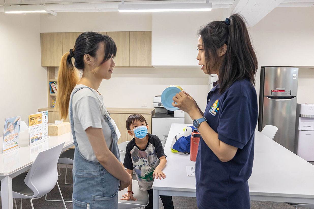 kidpro親子課程|專業職能治療師設計課程,讓孩子在遊戲中學習課程0-12歲兒童注意力、感覺統合、人際情緒,實體+線上推薦2025女王最推兒童感統課程推薦 52 kidpro親子課程|專業職能治療師設計課程,讓孩子在遊戲中學習課程0-12歲兒童注意力、感覺統合、人際情緒,實體+線上推薦2025女王最推兒童感統課程推薦 51