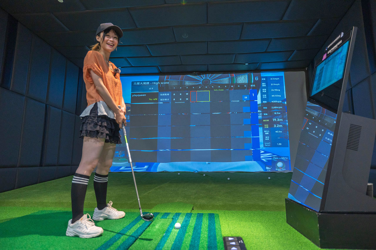 GOLF MONSTERS｜室內竟然也能打高爾夫！最新2025台北松山區景點推薦，聯誼、團建、商務聚會超時尚都會運動，不怕風吹雨淋的台北高爾夫球場推薦 63