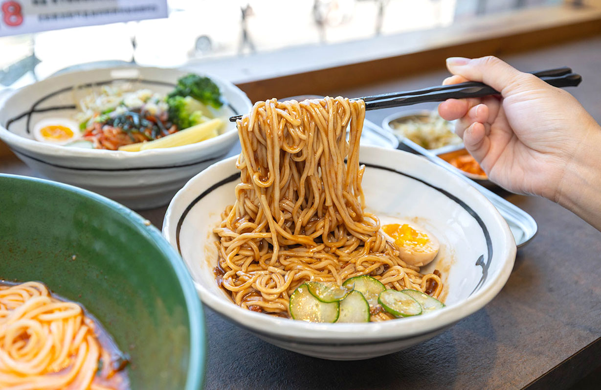 阿里郎食堂|台中竟然有這間韓式麵店,比臉大牛小排加麵免費再送小菜!最新台中中科博館美食推薦,2025台中西區美食推薦 36 阿里郎食堂|台中竟然有這間韓式麵店,比臉大牛小排加麵免費再送小菜!最新台中中科博館美食推薦,2025台中西區美食推薦 35