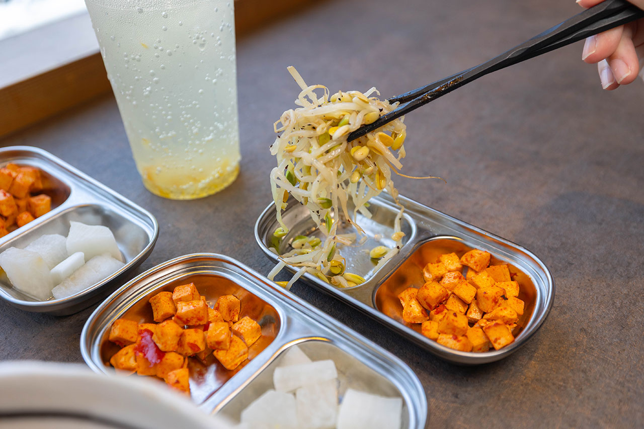 阿里郎食堂|台中竟然有這間韓式麵店,比臉大牛小排加麵免費再送小菜!最新台中中科博館美食推薦,2025台中西區美食推薦 38 阿里郎食堂|台中竟然有這間韓式麵店,比臉大牛小排加麵免費再送小菜!最新台中中科博館美食推薦,2025台中西區美食推薦 37