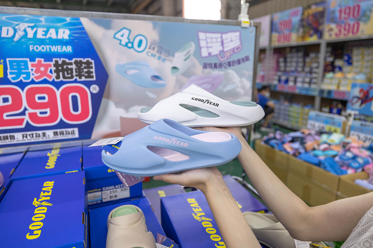 美力運動世界台中中清特賣會報到!全館下殺1折起童鞋、運動鞋、工作鞋都超便宜,前30名早鳥再享7折,還有超多買一送一活動!大雅鞋子特賣會來啦~ 128 美力運動世界台中中清特賣會報到!全館下殺1折起童鞋、運動鞋、工作鞋都超便宜,前30名早鳥再享7折,還有超多買一送一活動!大雅鞋子特賣會來啦~ 127