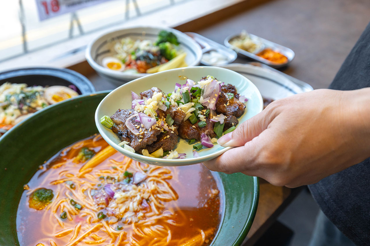 阿里郎食堂|台中竟然有這間韓式麵店,比臉大牛小排加麵免費再送小菜!最新台中中科博館美食推薦,2025台中西區美食推薦 14 阿里郎食堂|台中竟然有這間韓式麵店,比臉大牛小排加麵免費再送小菜!最新台中中科博館美食推薦,2025台中西區美食推薦 13