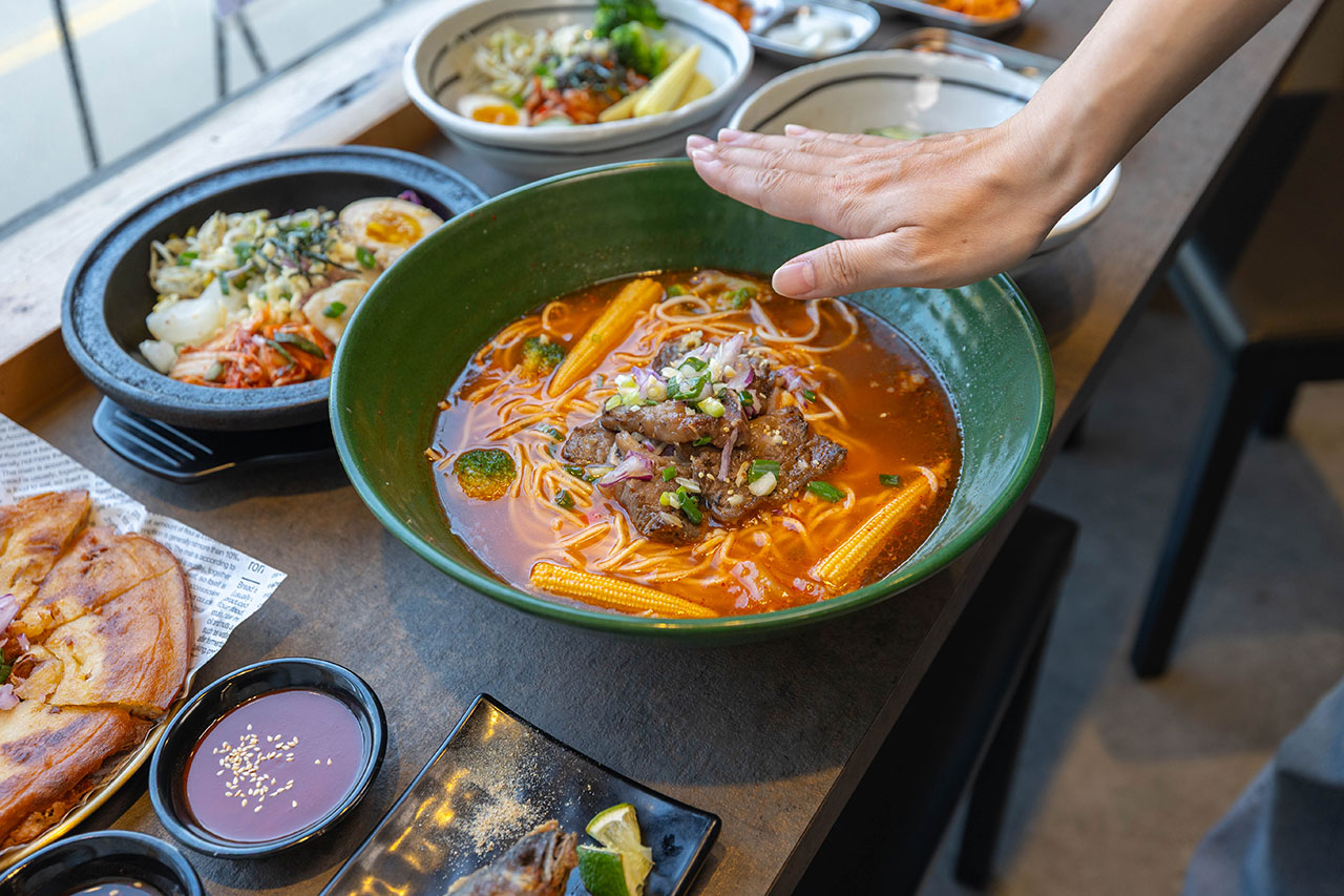 阿里郎食堂|台中竟然有這間韓式麵店,比臉大牛小排加麵免費再送小菜!最新台中中科博館美食推薦,2025台中西區美食推薦 16 阿里郎食堂|台中竟然有這間韓式麵店,比臉大牛小排加麵免費再送小菜!最新台中中科博館美食推薦,2025台中西區美食推薦 15