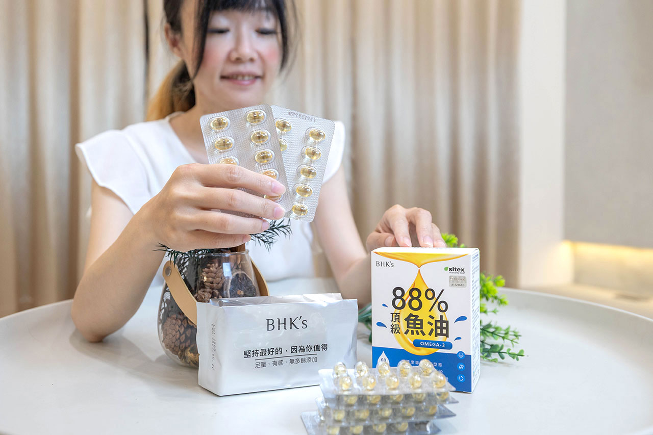 魚油4大廠牌口感評比分享|德之寶 頂級魚油+維生素D3、大研生醫 德國魚油軟膠囊、BHK's 88% Omega-3、澳佳寶 迷你濃縮魚油|2026魚油保養推薦心得 28 魚油4大廠牌口感評比分享|德之寶 頂級魚油+維生素D3、大研生醫 德國魚油軟膠囊、BHK's 88% Omega-3、澳佳寶 迷你濃縮魚油|2026魚油保養推薦心得 27