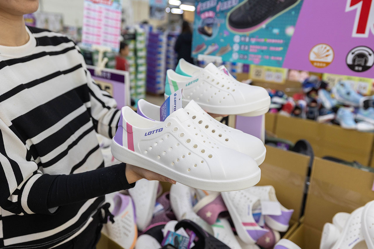 【2025新北樹林特賣會】美力運動世界年終鞋子特賣會,全館1折起童鞋、休閒鞋、工作鞋,只有13天再加碼滿千送百、買一送一多項好禮等你拿,樹林工業區鞋子特賣會 62 【2025新北樹林特賣會】美力運動世界年終鞋子特賣會,全館1折起童鞋、休閒鞋、工作鞋,只有13天再加碼滿千送百、買一送一多項好禮等你拿,樹林工業區鞋子特賣會 61