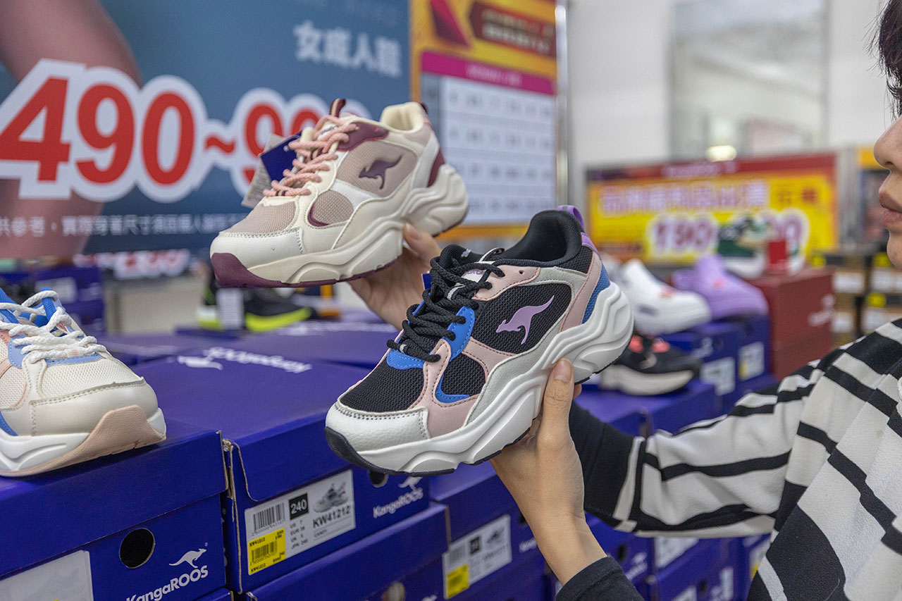 【2025新北樹林特賣會】美力運動世界年終鞋子特賣會,全館1折起童鞋、休閒鞋、工作鞋,只有13天再加碼滿千送百、買一送一多項好禮等你拿,樹林工業區鞋子特賣會 106 【2025新北樹林特賣會】美力運動世界年終鞋子特賣會,全館1折起童鞋、休閒鞋、工作鞋,只有13天再加碼滿千送百、買一送一多項好禮等你拿,樹林工業區鞋子特賣會 105