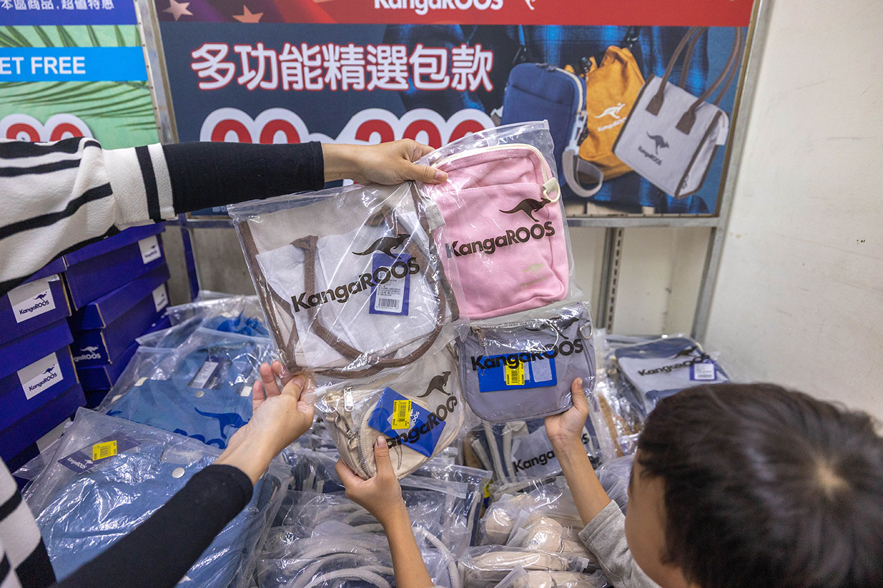 【2025新北樹林特賣會】美力運動世界年終鞋子特賣會,全館1折起童鞋、休閒鞋、工作鞋,只有13天再加碼滿千送百、買一送一多項好禮等你拿,樹林工業區鞋子特賣會 120 【2025新北樹林特賣會】美力運動世界年終鞋子特賣會,全館1折起童鞋、休閒鞋、工作鞋,只有13天再加碼滿千送百、買一送一多項好禮等你拿,樹林工業區鞋子特賣會 119