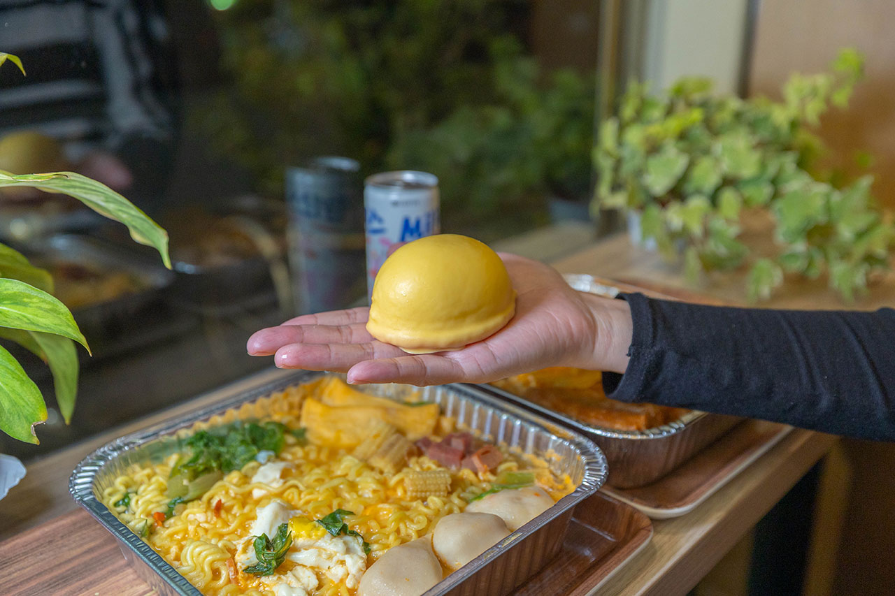 【台中北屯美食推薦】深夜食堂新選擇「遊盒麵崇德店」24小時自助韓式泡麵:10元起小菜!麻辣鴨血、爆漿甜點讓你吃好吃滿,必收台中深夜美食 238 【台中北屯美食推薦】深夜食堂新選擇「遊盒麵崇德店」24小時自助韓式泡麵:10元起小菜!麻辣鴨血、爆漿甜點讓你吃好吃滿,必收台中深夜美食 237