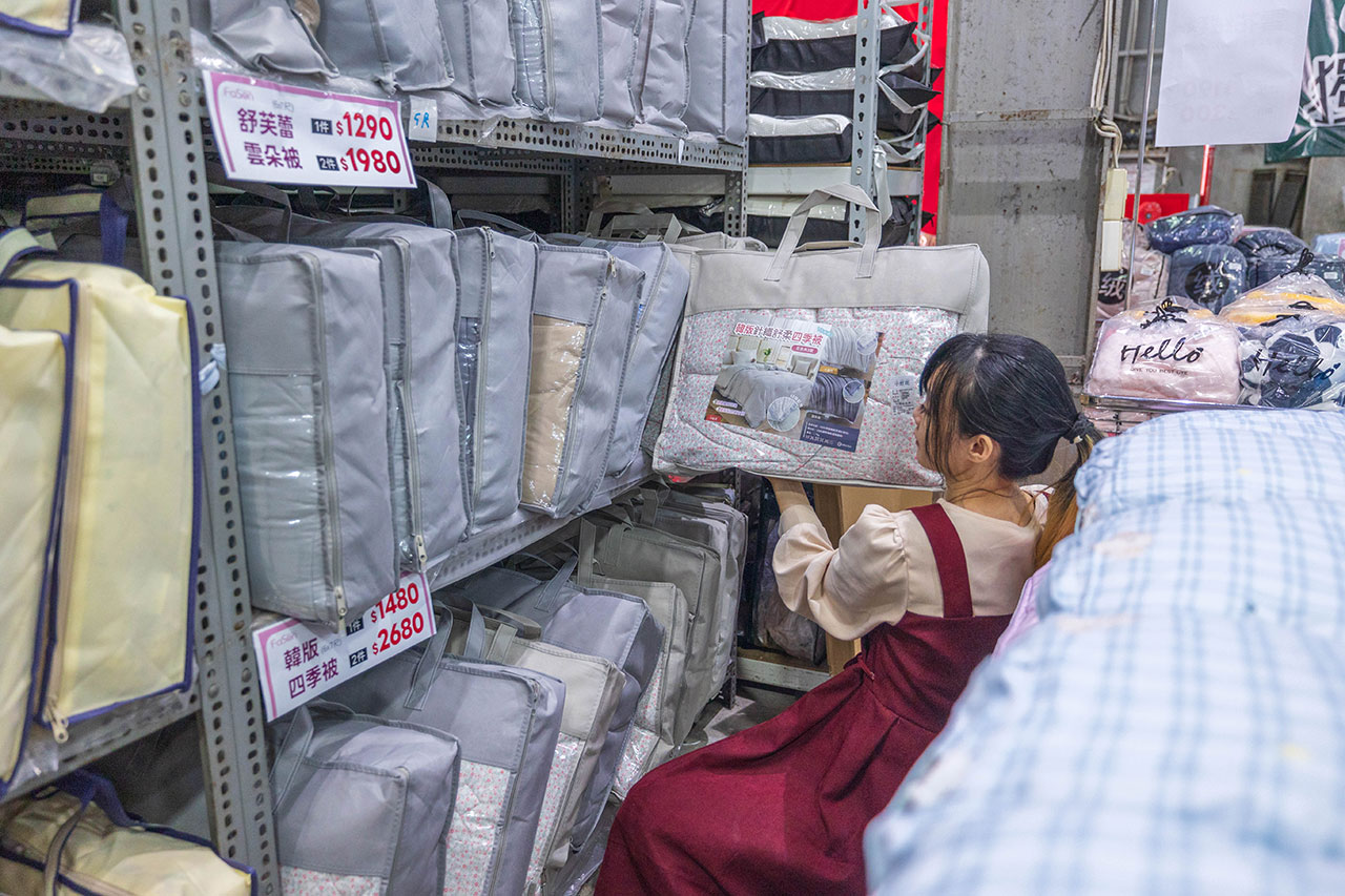 【台中大雅】2025法頌寢具原廠特賣會年末換季攻略！床包組、被單、枕頭，全館下殺1折起再買一送一，還有超多滿額好禮等你拿 341