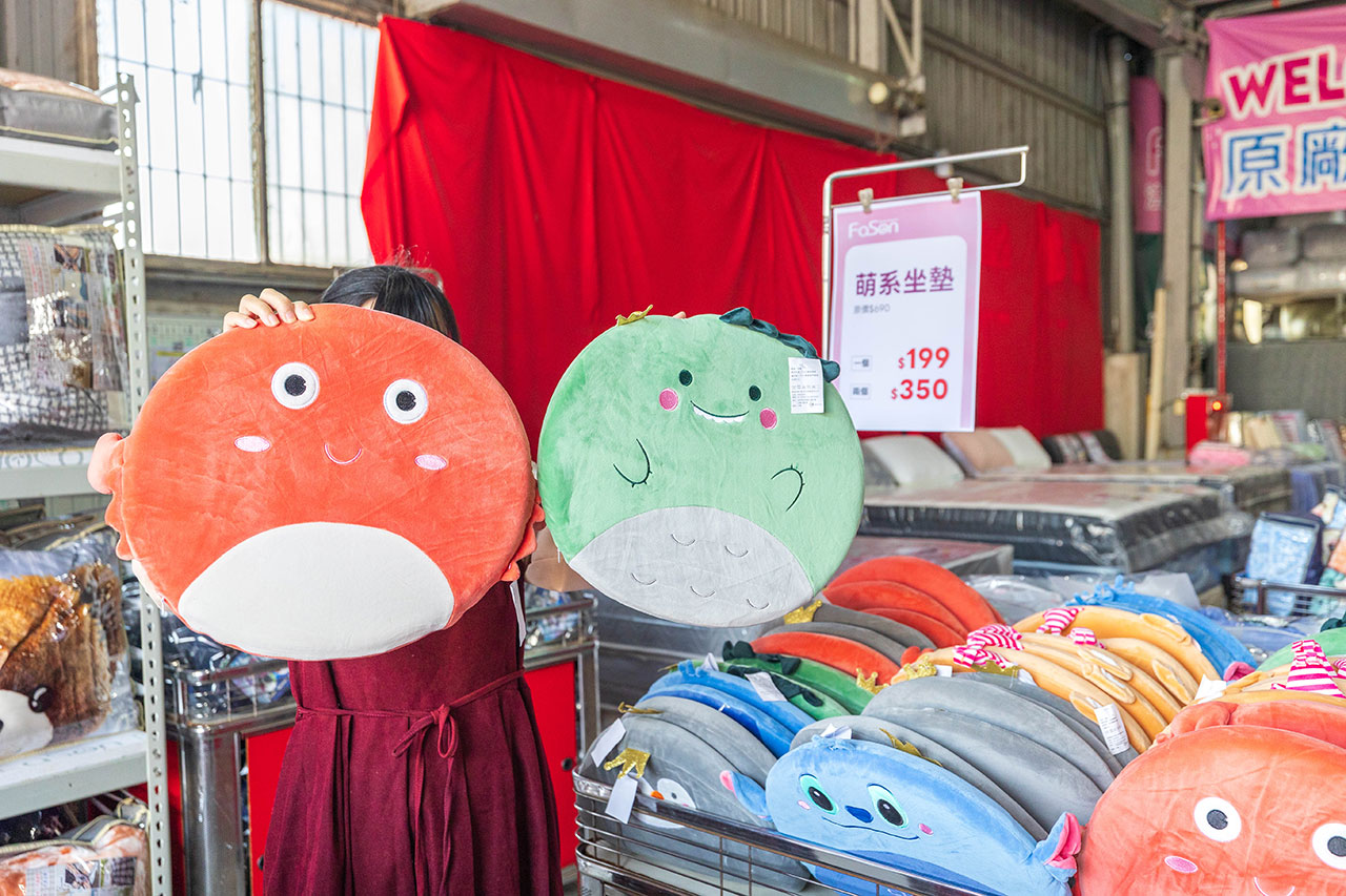 【台中大雅】2025法頌寢具原廠特賣會年末換季攻略！床包組、被單、枕頭，全館下殺1折起再買一送一，還有超多滿額好禮等你拿 275