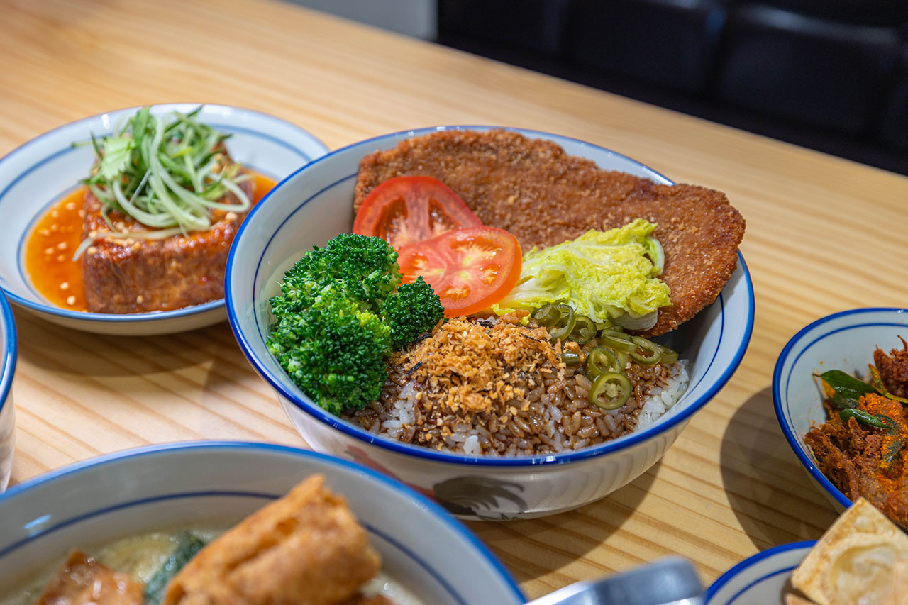 【2026台中北屯美食推薦】熱浪小島南洋蔬食，檳城白咖哩、銷魂排燒飯，自家種植南洋香料風味超頂，連肉食控都會一吃上癮！ 155