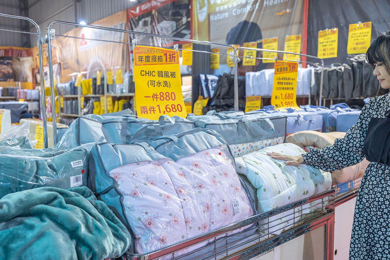 【台中北屯區寢具特賣會】上品寢具年度廠拍殺很大！1折起跳抗通膨，每日超便宜排隊攻略，幾米床包、進口名床手刀搶晚來就沒了! 63