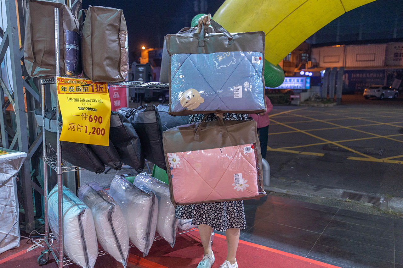 【台中北屯區寢具特賣會】上品寢具年度廠拍殺很大！1折起跳抗通膨，每日超便宜排隊攻略，幾米床包、進口名床手刀搶晚來就沒了! 9