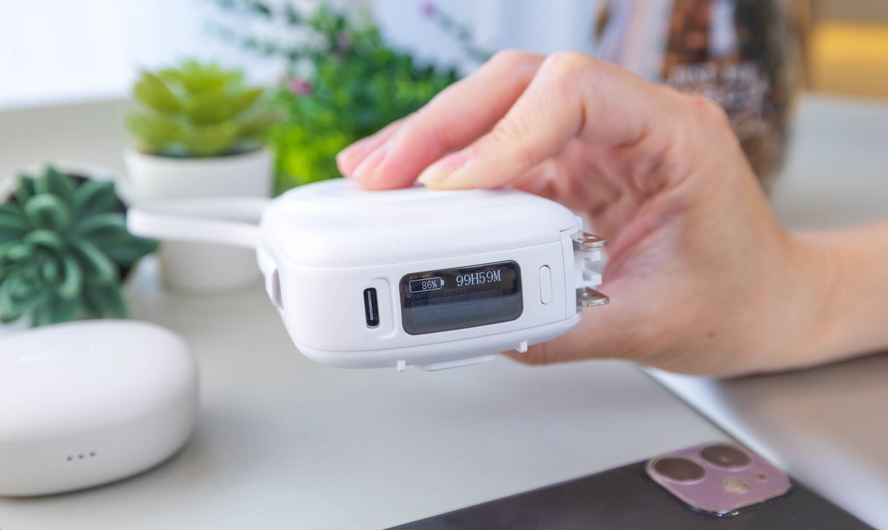 告別電量焦慮!【TORRII】SOLA PRO 萬能充:防爆磁吸行動電源,嘖嘖首發超優惠預購,2026不能錯過的充電救星! 4 告別電量焦慮!【TORRII】SOLA PRO 萬能充:防爆磁吸行動電源,嘖嘖首發超優惠預購,2026不能錯過的充電救星! 3