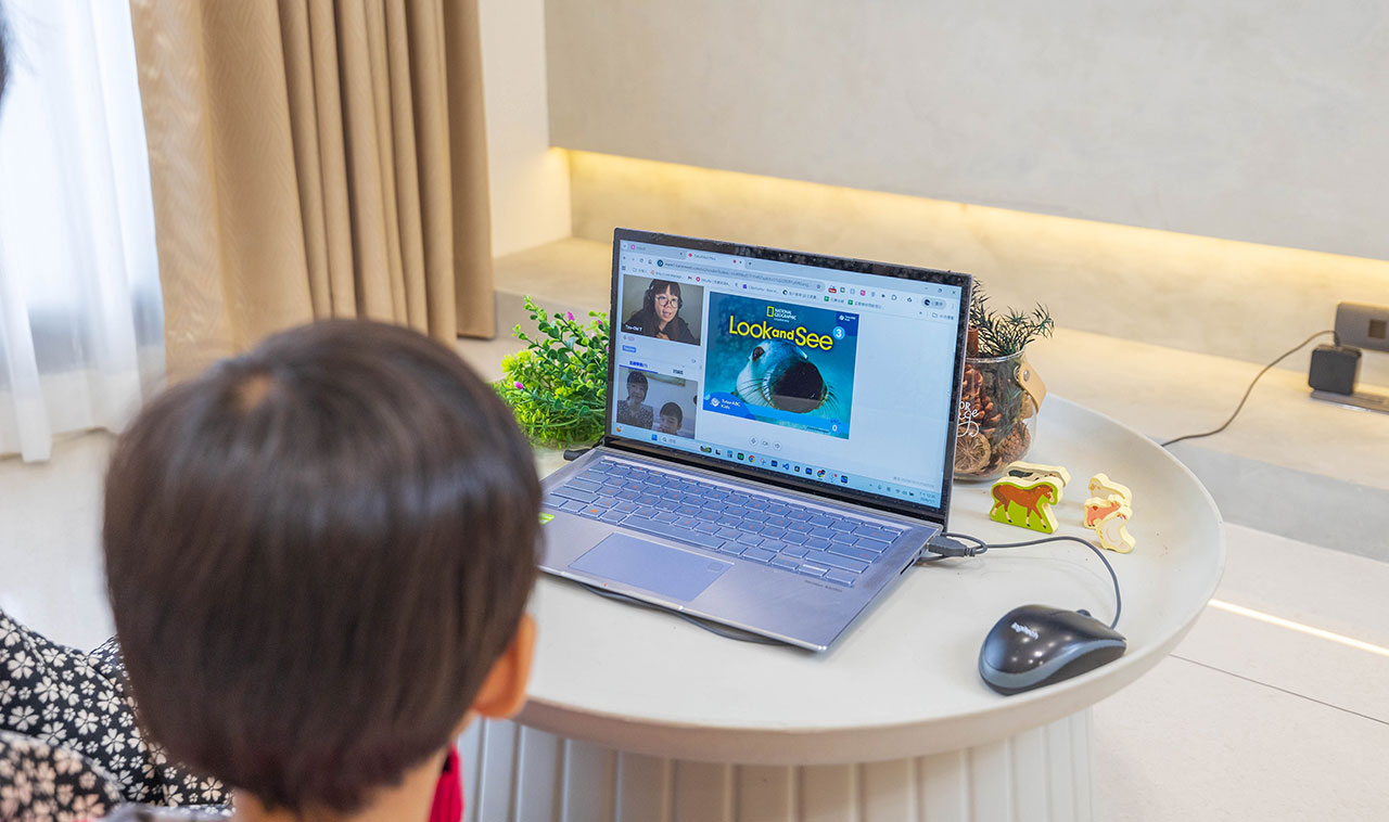 兒童英文啟蒙秘訣！TutorABC Kids 國家地理雜誌教材，唱跳帶動教學讓4-6歲兒童愛上的兒童英文課程推薦！ 1200