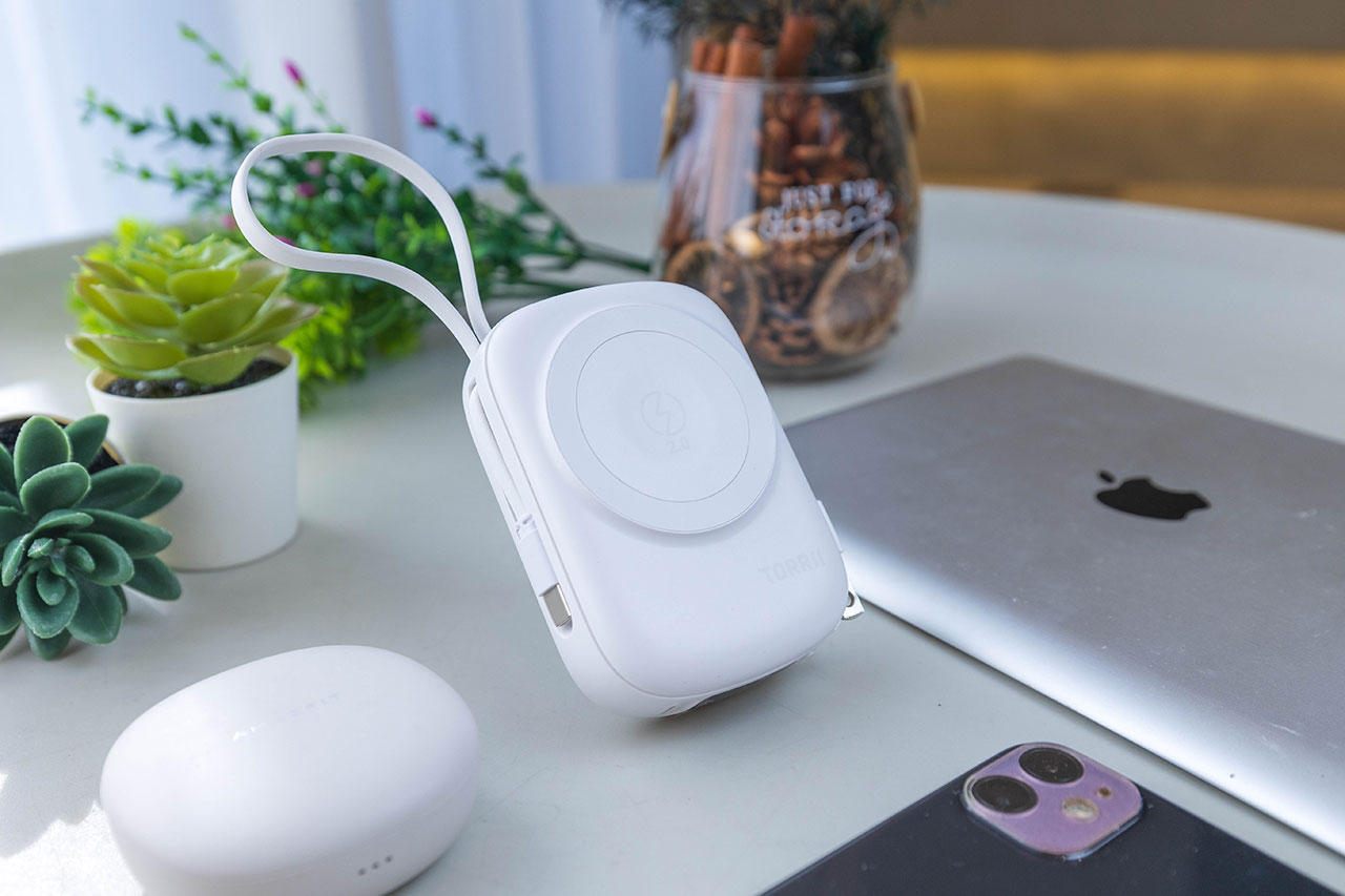 告別電量焦慮!【TORRII】SOLA PRO 萬能充:防爆磁吸行動電源,嘖嘖首發超優惠預購,2026不能錯過的充電救星! 告別電量焦慮!【TORRII】SOLA PRO 萬能充:防爆磁吸行動電源,嘖嘖首發超優惠預購,2026不能錯過的充電救星!
