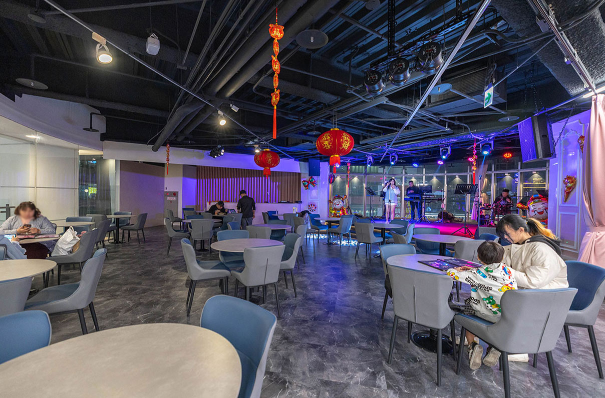 夢饗STAGE IP主題餐廳｜台中大魯閣新時代最新開幕女僕餐廳，粉絲限時優惠全館餐點買一送一，2026台中市東區美食推薦 17