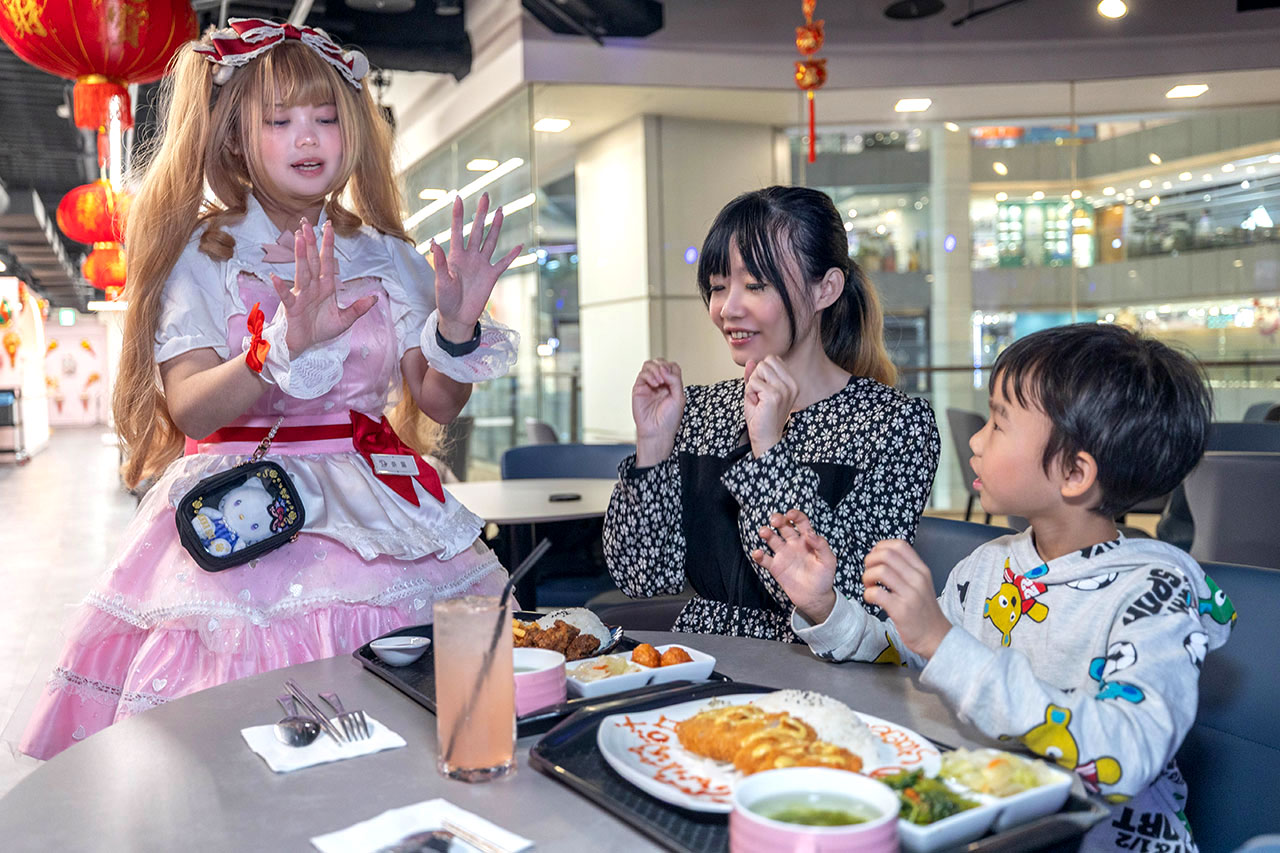 夢饗STAGE IP主題餐廳｜台中大魯閣新時代最新開幕女僕餐廳，粉絲限時優惠全館餐點買一送一，2026台中市東區美食推薦 25