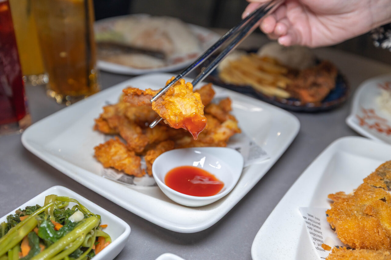 夢饗STAGE IP主題餐廳｜台中大魯閣新時代最新開幕女僕餐廳，粉絲限時優惠全館餐點買一送一，2026台中市東區美食推薦 59