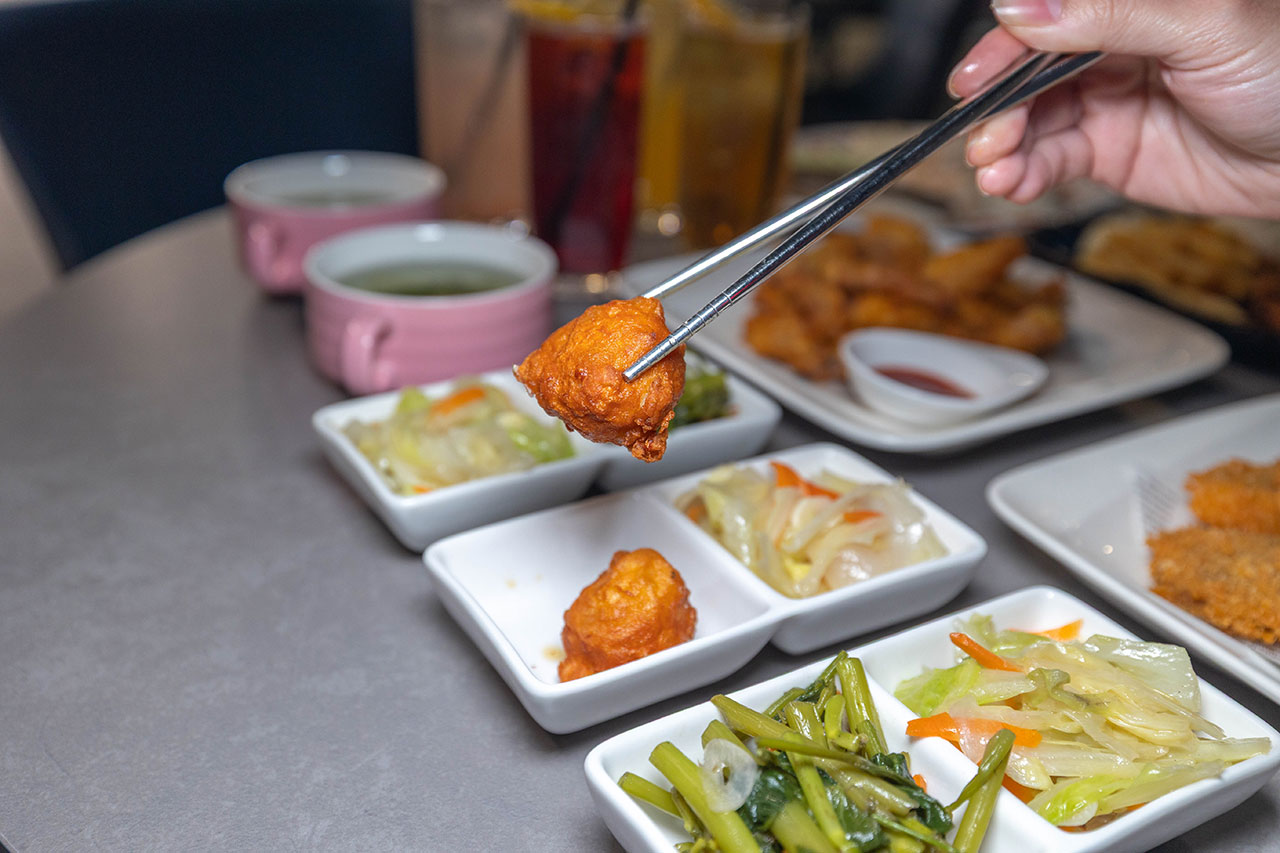 夢饗STAGE IP主題餐廳｜台中大魯閣新時代最新開幕女僕餐廳，粉絲限時優惠全館餐點買一送一，2026台中市東區美食推薦 43