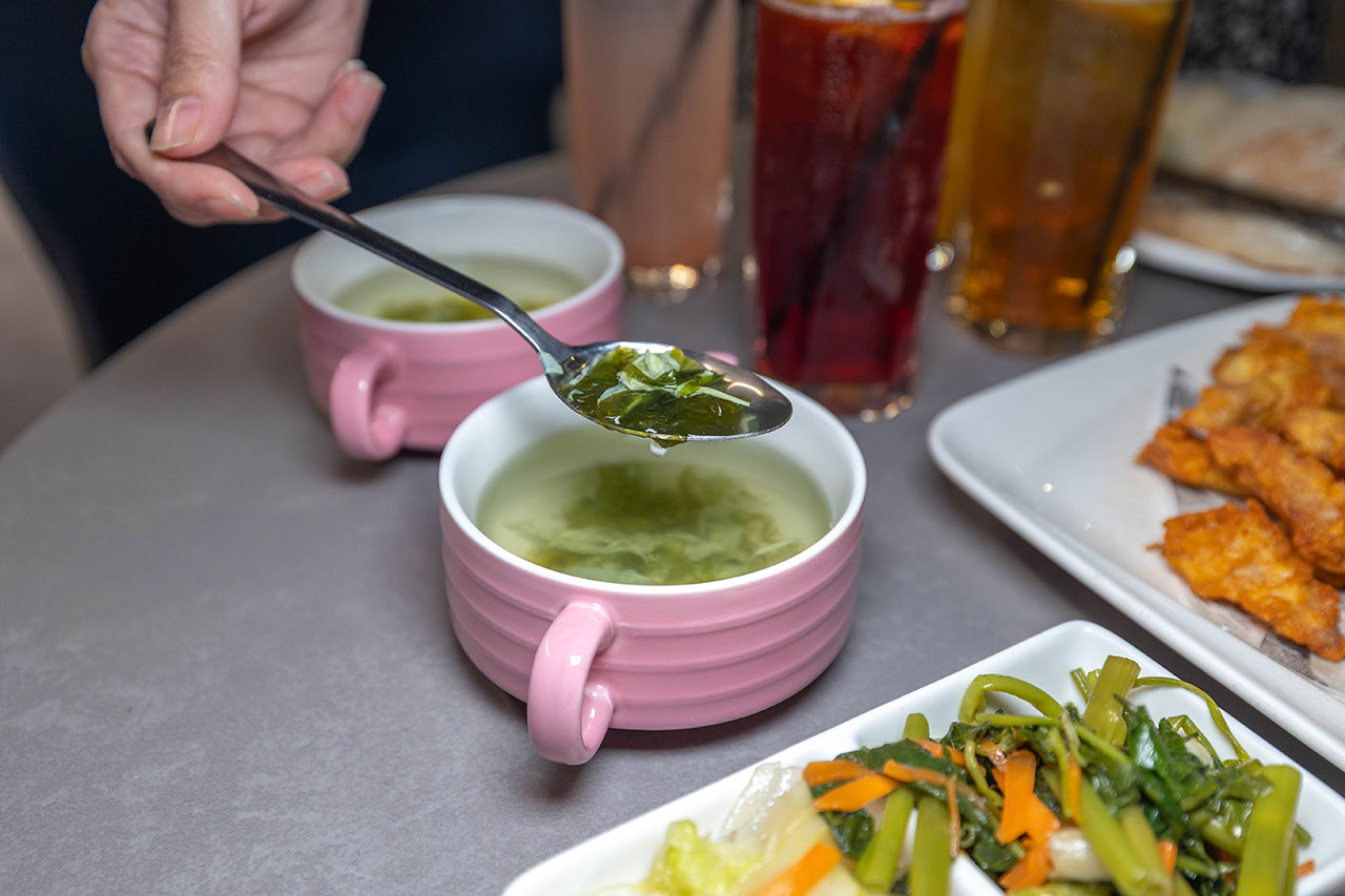 夢饗STAGE IP主題餐廳｜台中大魯閣新時代最新開幕女僕餐廳，粉絲限時優惠全館餐點買一送一，2026台中市東區美食推薦 41