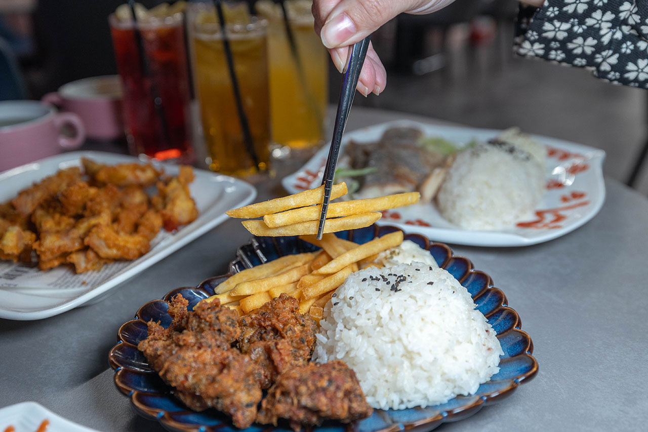 夢饗STAGE IP主題餐廳｜台中大魯閣新時代最新開幕女僕餐廳，粉絲限時優惠全館餐點買一送一，2026台中市東區美食推薦 47