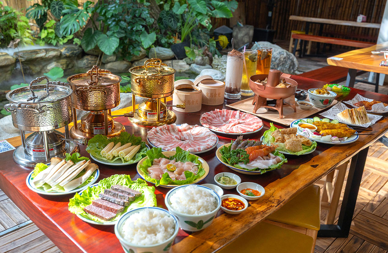 來馬食光|苗栗親子餐廳推薦,超豐盛南洋料理冬季限定鍋物,南洋甜點下午茶美食吃到爽,2026頭份火鍋推薦! 來馬食光|苗栗親子餐廳推薦,超豐盛南洋料理冬季限定鍋物,南洋甜點下午茶美食吃到爽,2026頭份火鍋推薦!