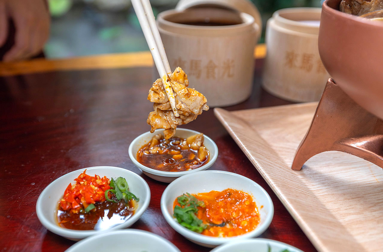 來馬食光｜苗栗親子餐廳推薦，超豐盛南洋料理冬季限定鍋物，南洋甜點下午茶美食吃到爽，2026頭份火鍋推薦！ 259