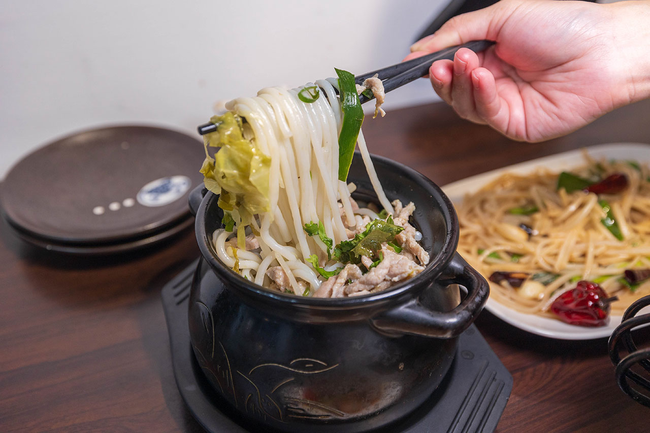 川麵道昌平店 超霸氣正宗四川烤魚 東北小地鍋 罐罐米線 2026台中北屯區美食推薦 42 川麵道昌平店 超霸氣正宗四川烤魚 東北小地鍋 罐罐米線 2026台中北屯區美食推薦 41