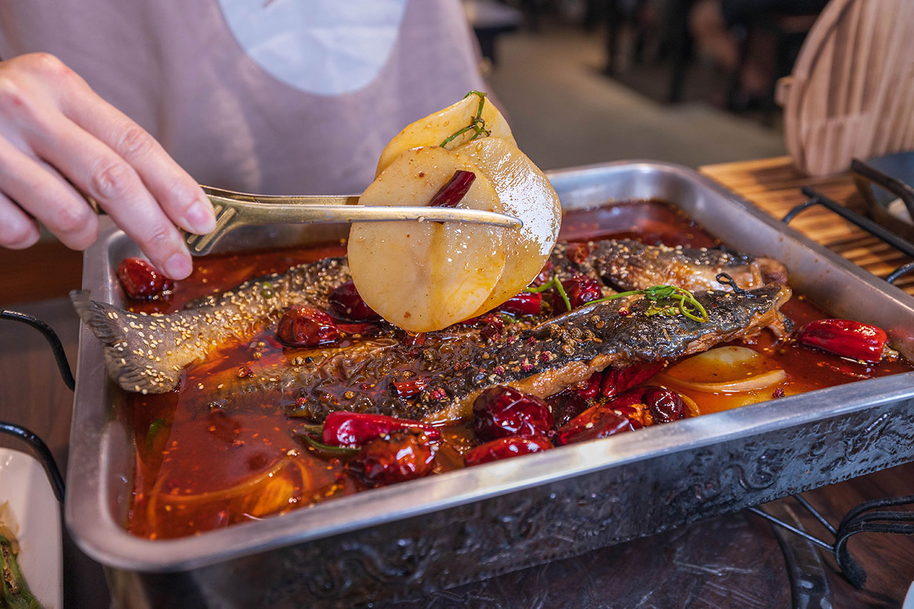 川麵道昌平店 超霸氣正宗四川烤魚 東北小地鍋 罐罐米線 2026台中北屯區美食推薦 19