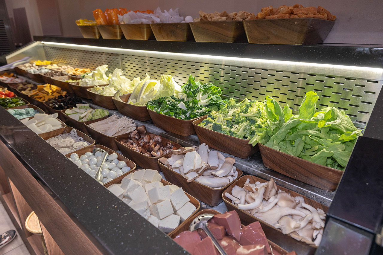 尚石苑石頭火鍋太平店｜台中超推火鍋吃到飽40種配料無限自助吧，台味特色美食滷肉飯、麵線糊、牛肉丼多種美食吃到爽2026台中太平美食推薦 9