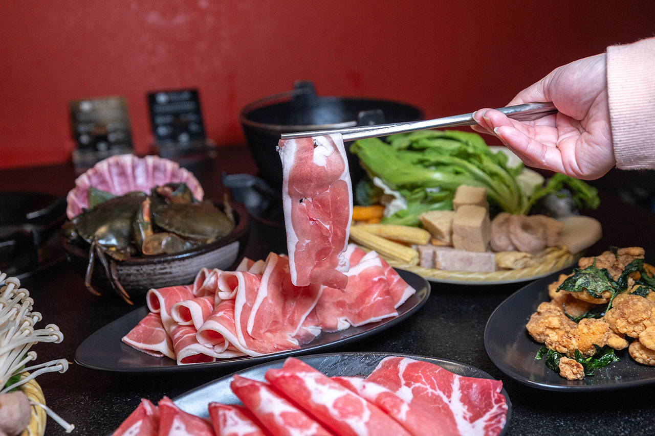 尚石苑石頭火鍋太平店｜台中超推火鍋吃到飽40種配料無限自助吧，台味特色美食滷肉飯、麵線糊、牛肉丼多種美食吃到爽2026台中太平美食推薦 43