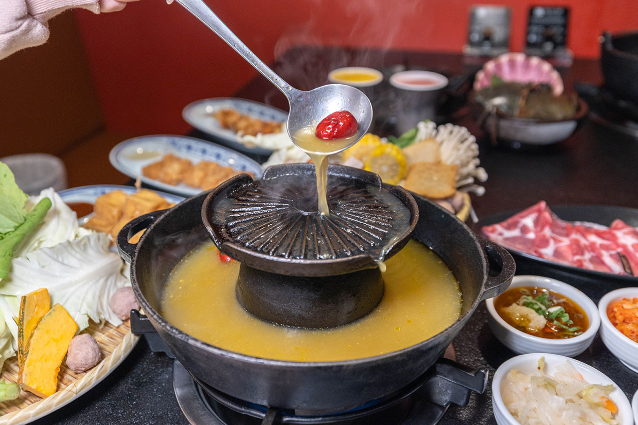 尚石苑石頭火鍋太平店｜台中超推火鍋吃到飽40種配料無限自助吧，台味特色美食滷肉飯、麵線糊、牛肉丼多種美食吃到爽2026台中太平美食推薦 33