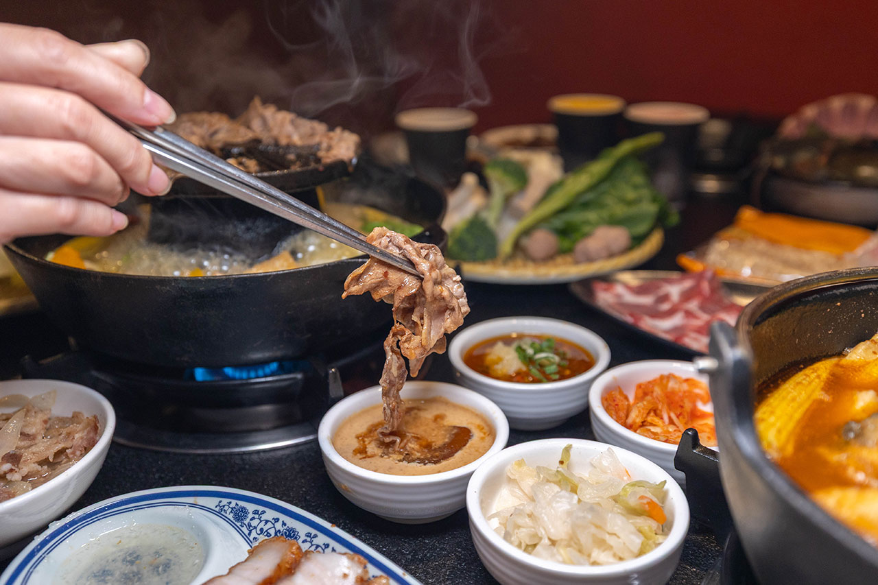 尚石苑石頭火鍋太平店｜台中超推火鍋吃到飽40種配料無限自助吧，台味特色美食滷肉飯、麵線糊、牛肉丼多種美食吃到爽2026台中太平美食推薦 65