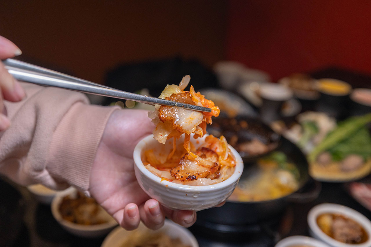 尚石苑石頭火鍋太平店｜台中超推火鍋吃到飽40種配料無限自助吧，台味特色美食滷肉飯、麵線糊、牛肉丼多種美食吃到爽2026台中太平美食推薦 41