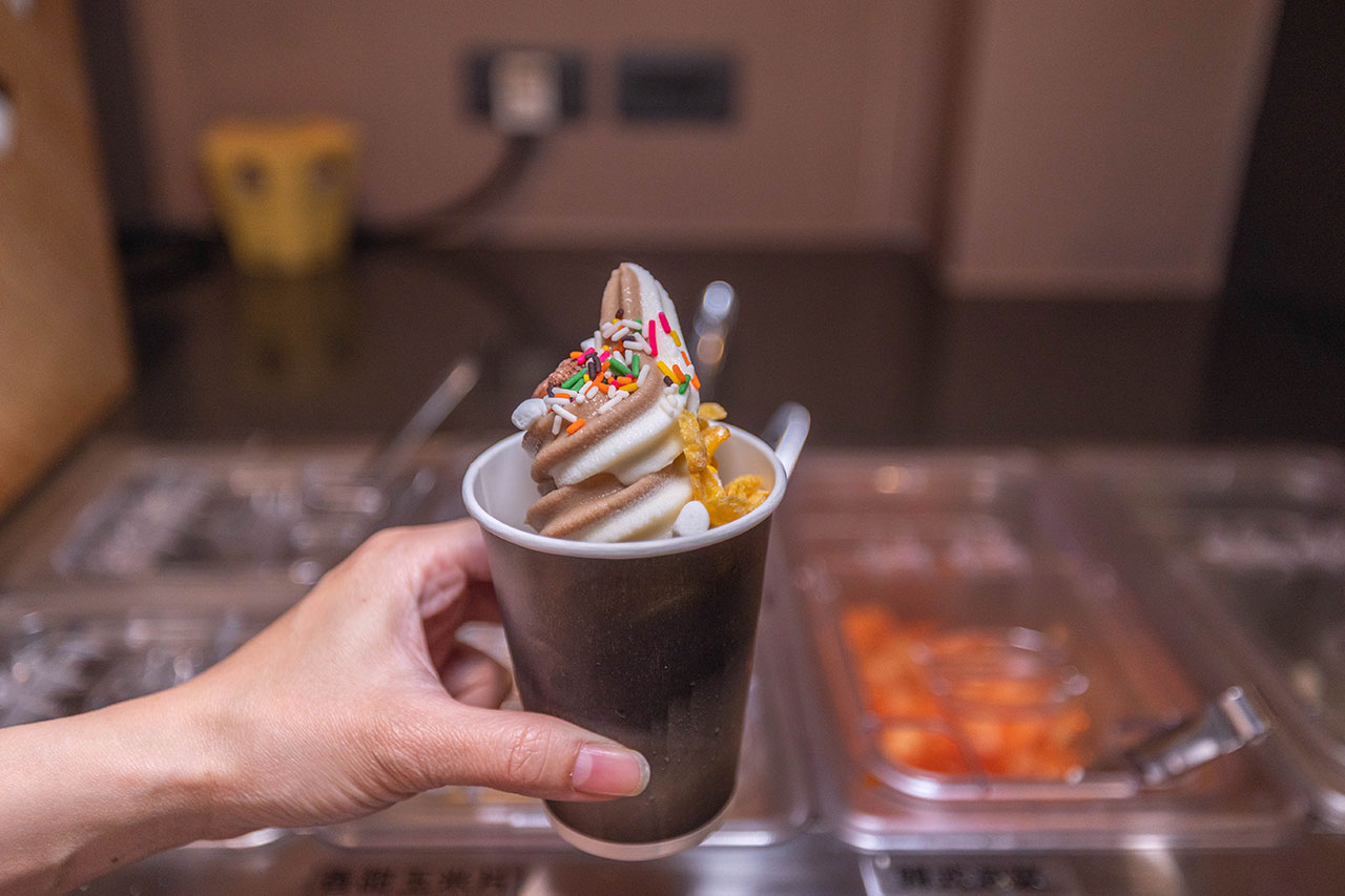 尚石苑石頭火鍋太平店｜台中超推火鍋吃到飽40種配料無限自助吧，台味特色美食滷肉飯、麵線糊、牛肉丼多種美食吃到爽2026台中太平美食推薦 103