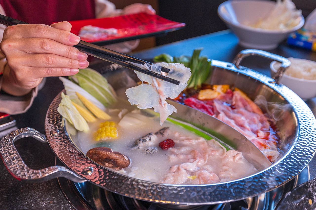 【2026台中火鍋推薦】老虎斑斑·赤斑涮｜全台首創石斑魚火鍋專賣！燜製清油鴛鴦鍋麻辣湯鮮魚湯，最新台中北屯火鍋新店報到！ 165