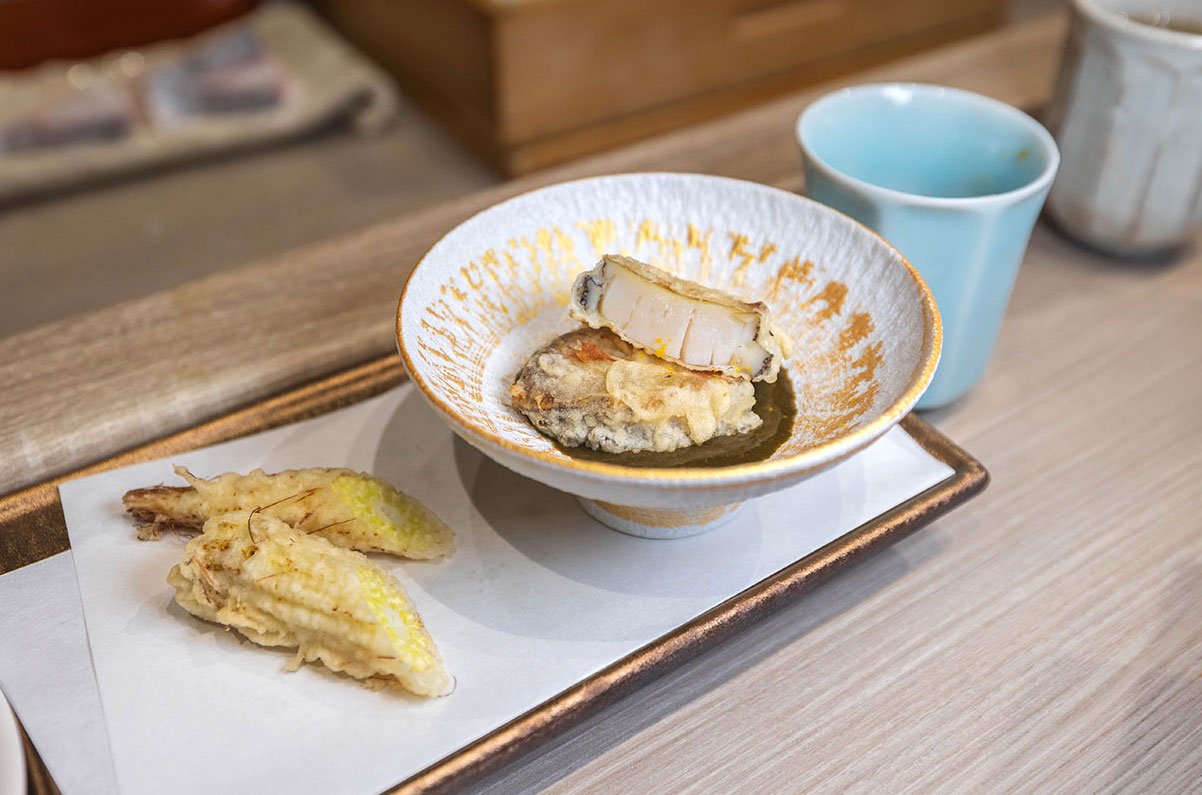 【台中無菜單推薦】船艙せんしつ 天 料理：頂級天婦羅 Omakase 究極盛宴，九州松葉蟹、海膽鮪魚海苔包，最新2026台中北屯區美食推薦 47