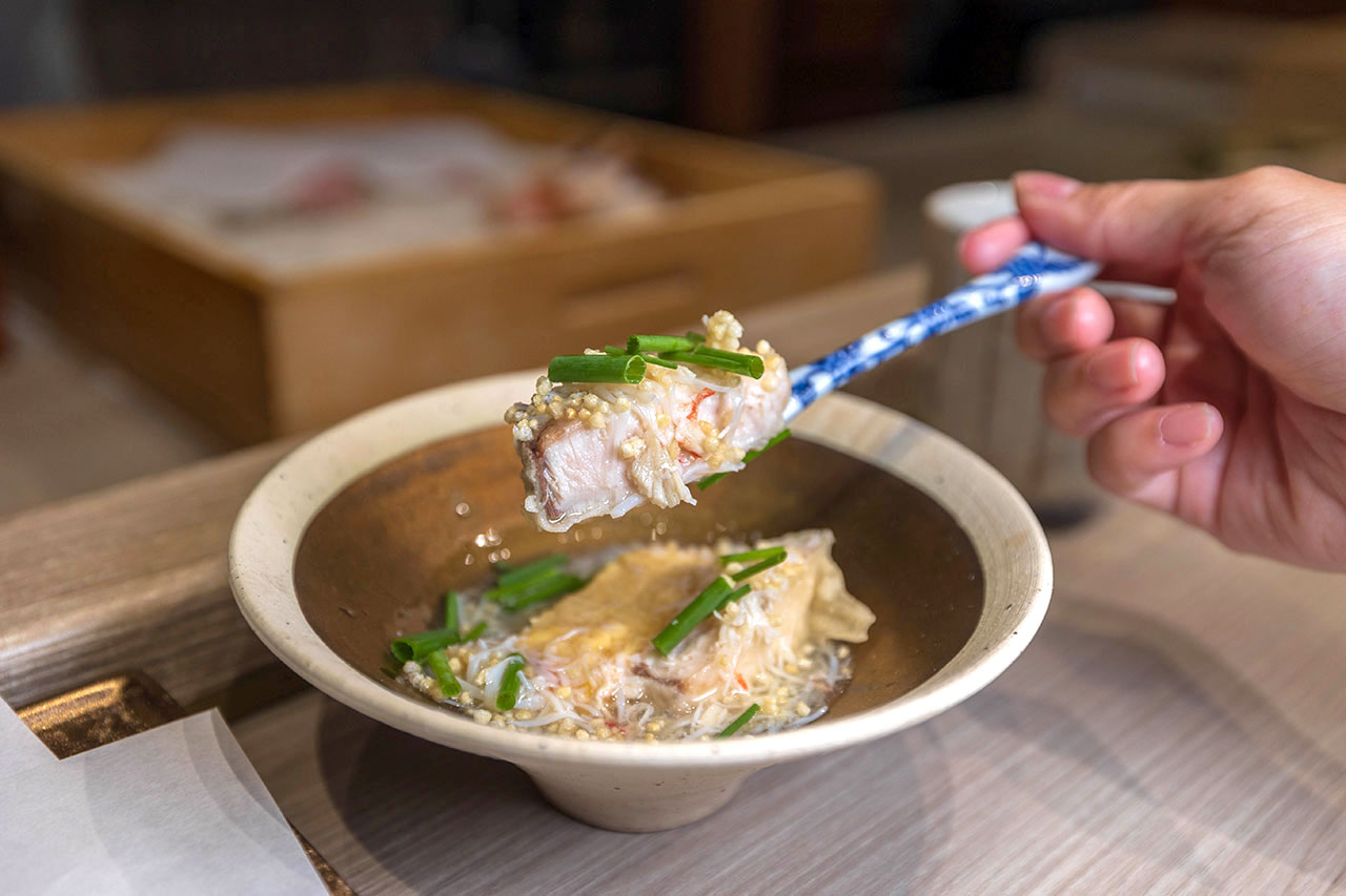 【台中無菜單推薦】船艙せんしつ 天 料理：頂級天婦羅 Omakase 究極盛宴，九州松葉蟹、海膽鮪魚海苔包，最新2026台中北屯區美食推薦 55
