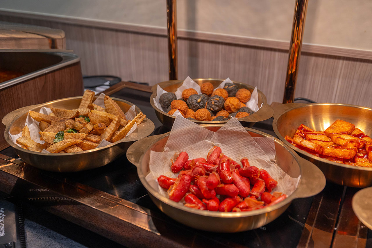 真涮吃到飽火鍋 北大店,新竹肉控必訪399起牛豬雞羊多種肉品無限吃!蔬食炸物飲料冰品自助吧隨你拿,最新2026新竹美食推薦 62 真涮吃到飽火鍋 北大店,新竹肉控必訪399起牛豬雞羊多種肉品無限吃!蔬食炸物飲料冰品自助吧隨你拿,最新2026新竹美食推薦 61