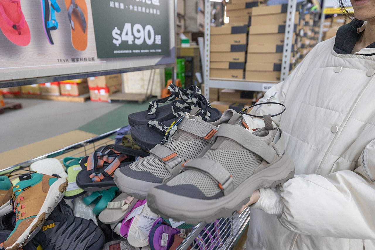 美力運動世界 台中中清特賣會開倉!童鞋、休閒鞋、戶外運動鞋早鳥全館下殺1折起,還有早鳥活動特賣金額再打8折,最新大雅鞋子特賣會報到! 114 美力運動世界 台中中清特賣會開倉!童鞋、休閒鞋、戶外運動鞋早鳥全館下殺1折起,還有早鳥活動特賣金額再打8折,最新大雅鞋子特賣會報到! 113