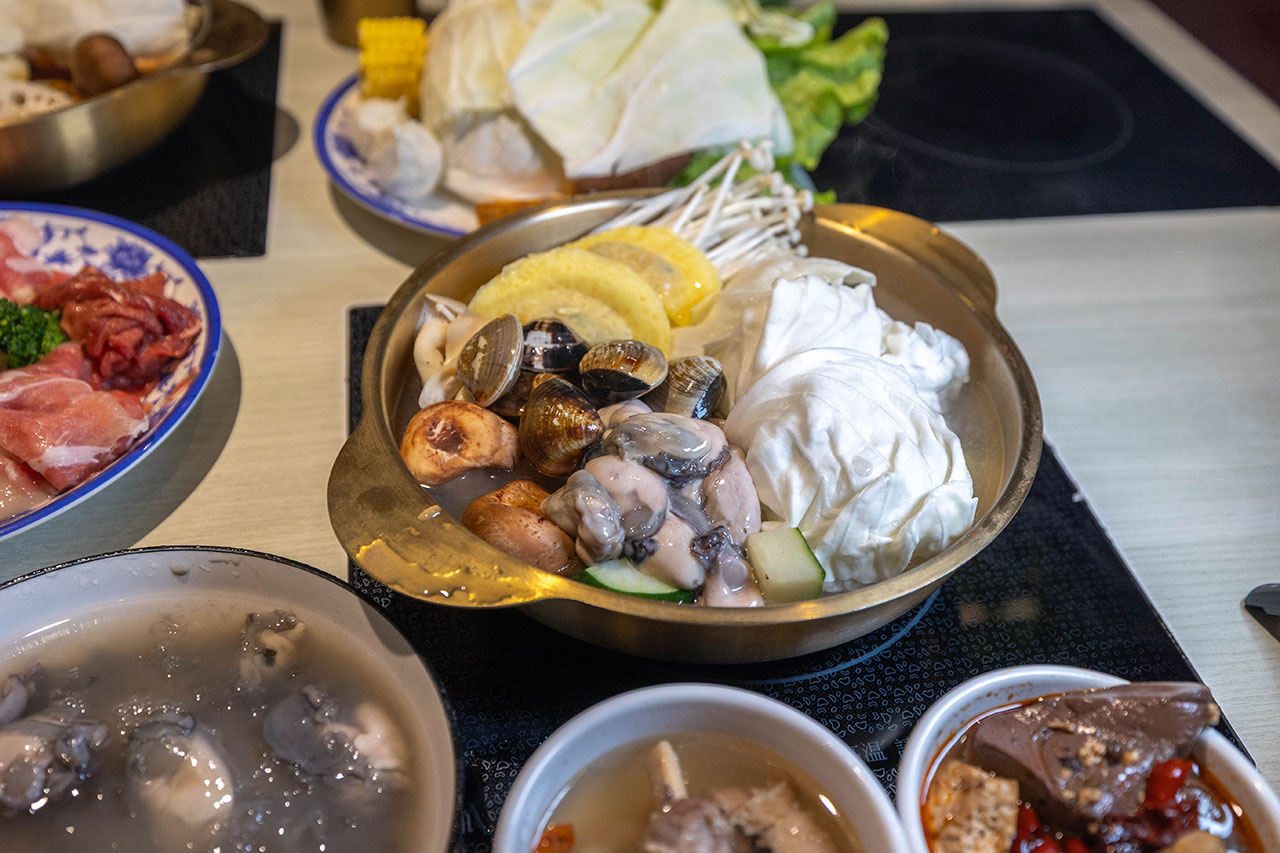 真涮吃到飽火鍋 北大店，新竹肉控必訪399起牛豬雞羊多種肉品無限吃！蔬食炸物飲料冰品自助吧隨你拿，最新2026新竹美食推薦 41